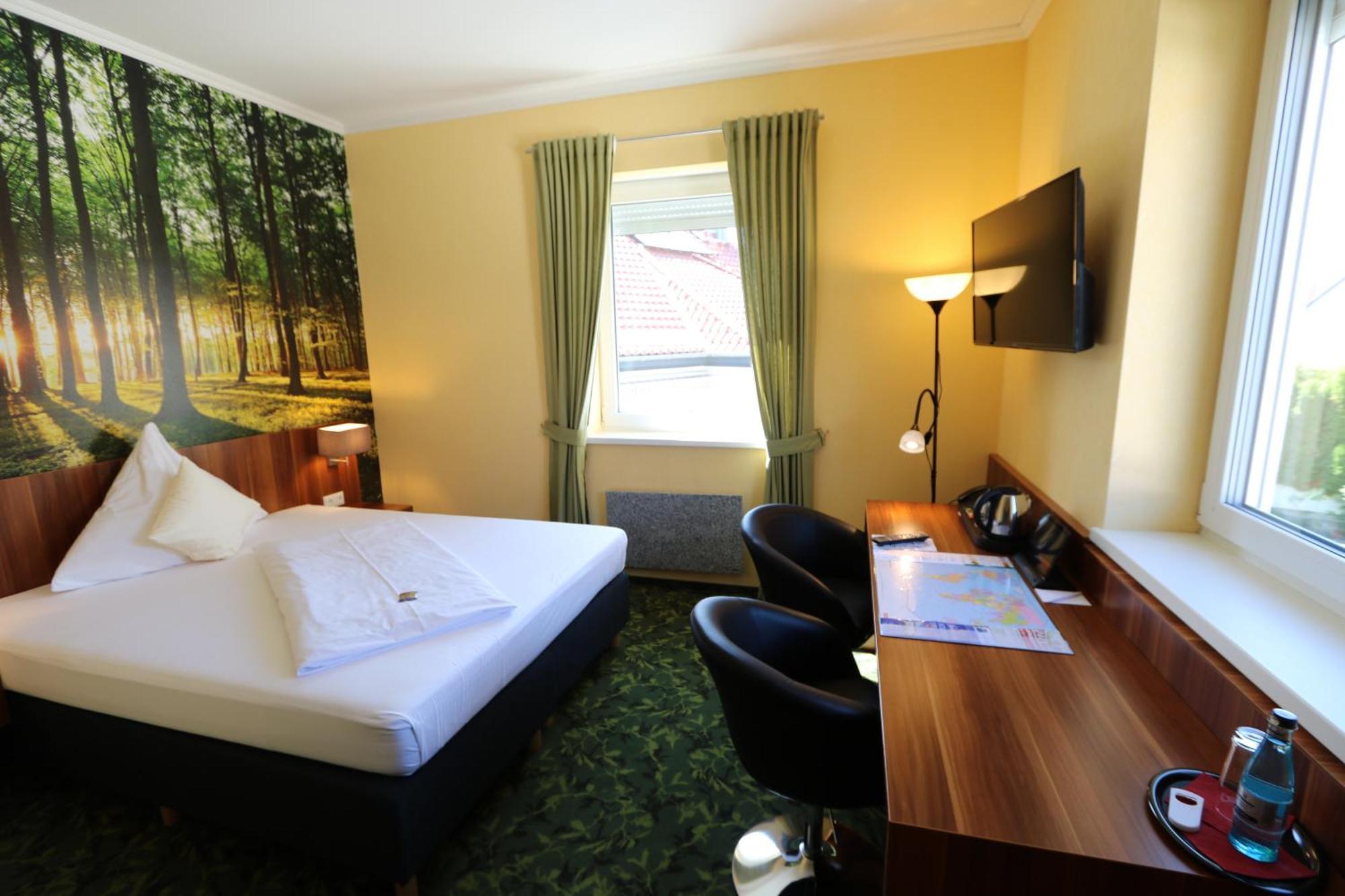 Hotel Deutscher Hof Babenhausen  Ngoại thất bức ảnh
